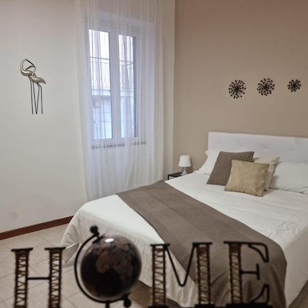 Laura Four Apartment Messina Exterior foto